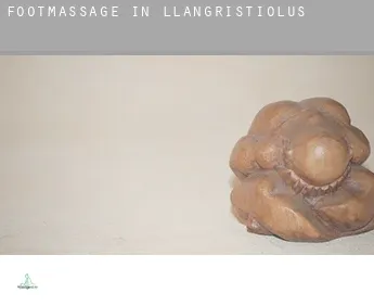 Foot massage in  Llangristiolus
